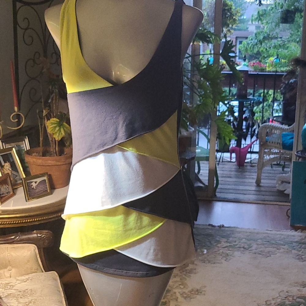 Top - Picture 8 of 8